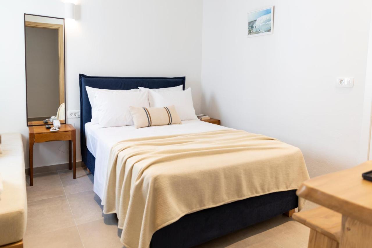 Asimina Hotel Fira  Ngoại thất bức ảnh